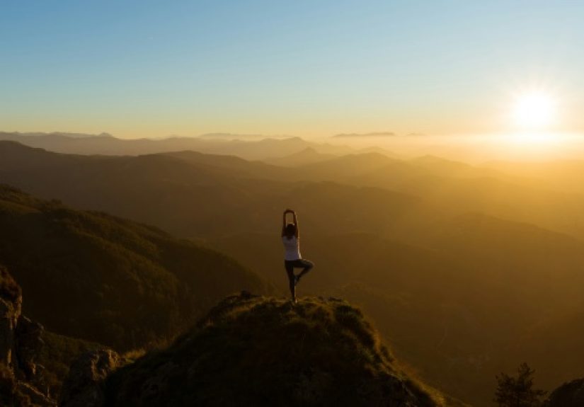 4 Effective Ways to Start Letting Go in Life Today