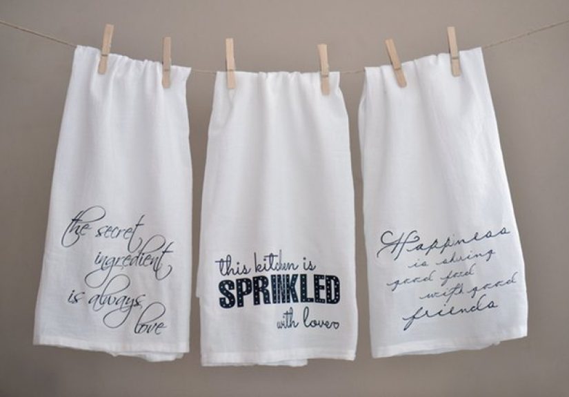 DIY Kitchen Towels With Quotes