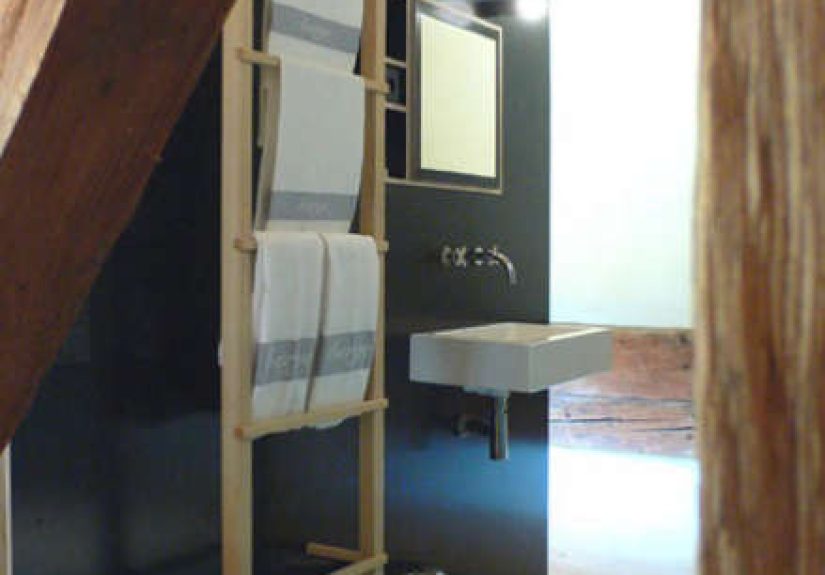 Storage: Hotel Berge Towel Ladders