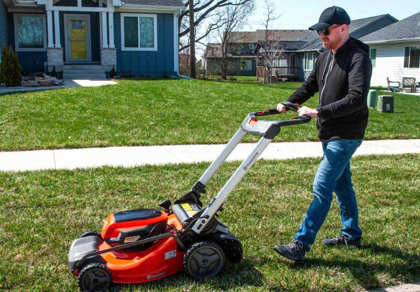 The 10 Best Lawn Mowers of 2025, Tested and Reviewed