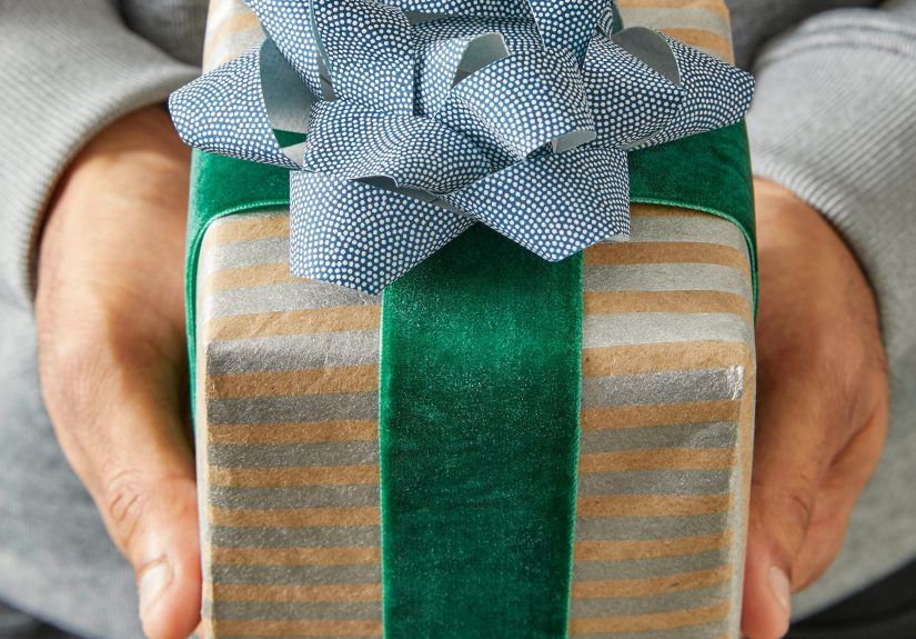This Japanese Gift Wrapping Technique Is Brilliant