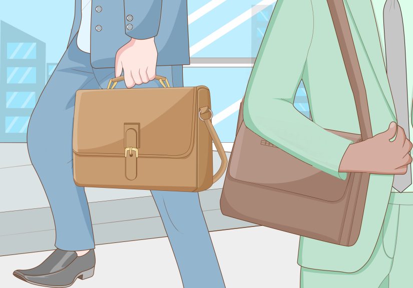 3 Ways to Wear a Messenger Bag