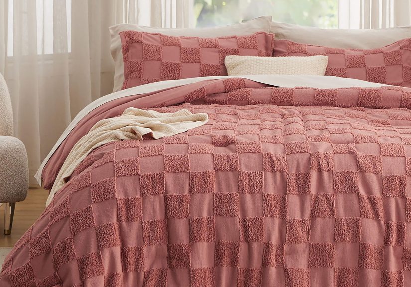 9 Best Wayfair Quilts and Comforters, Up to 82% Off
