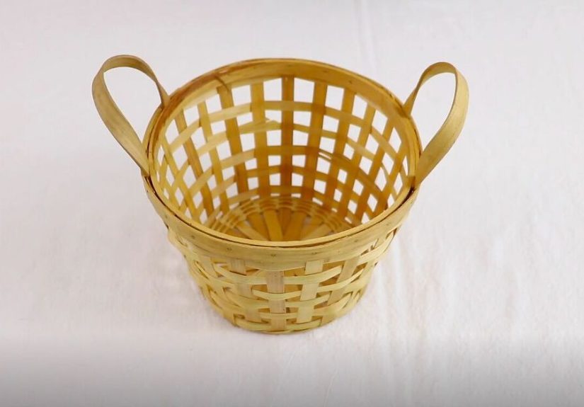 Create Your Own Farmhouse Pendant Light from a Simple Basket