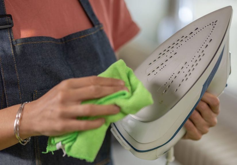 How to clean an iron and remove limescale