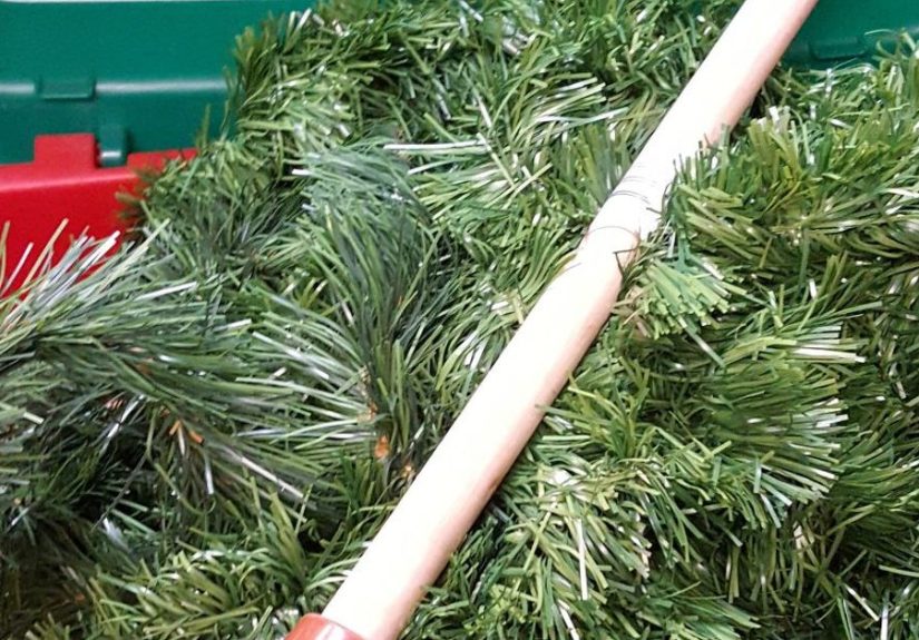 How to Create a Christmas Holiday Tabletop Tree With a Plunger