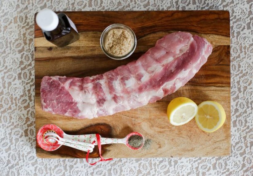 How to Slow Cook Pork Ribs in the Oven