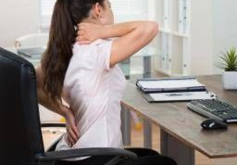 Upper crossed syndrome: Causes, symptoms, and exercises