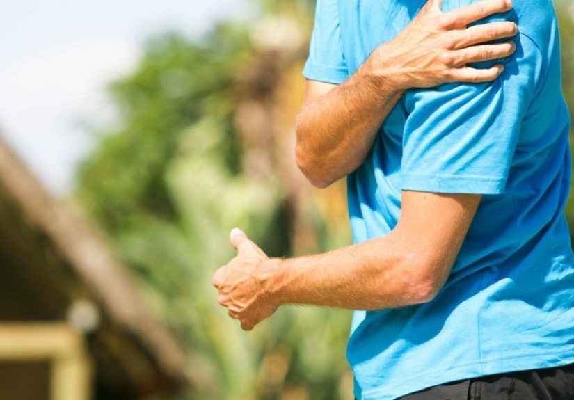 Dolor en el brazo izquierdo: Posibles causas, síntomas y tratamiento