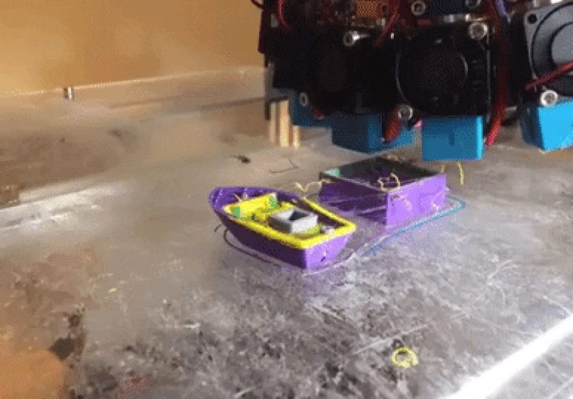 Microscope-Inspired Toolchanger Spins Multicolor 3D Prints